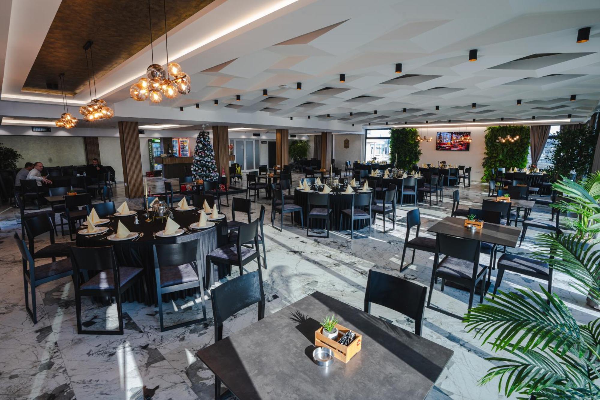 Hotel Nest Bijeljina Exterior foto