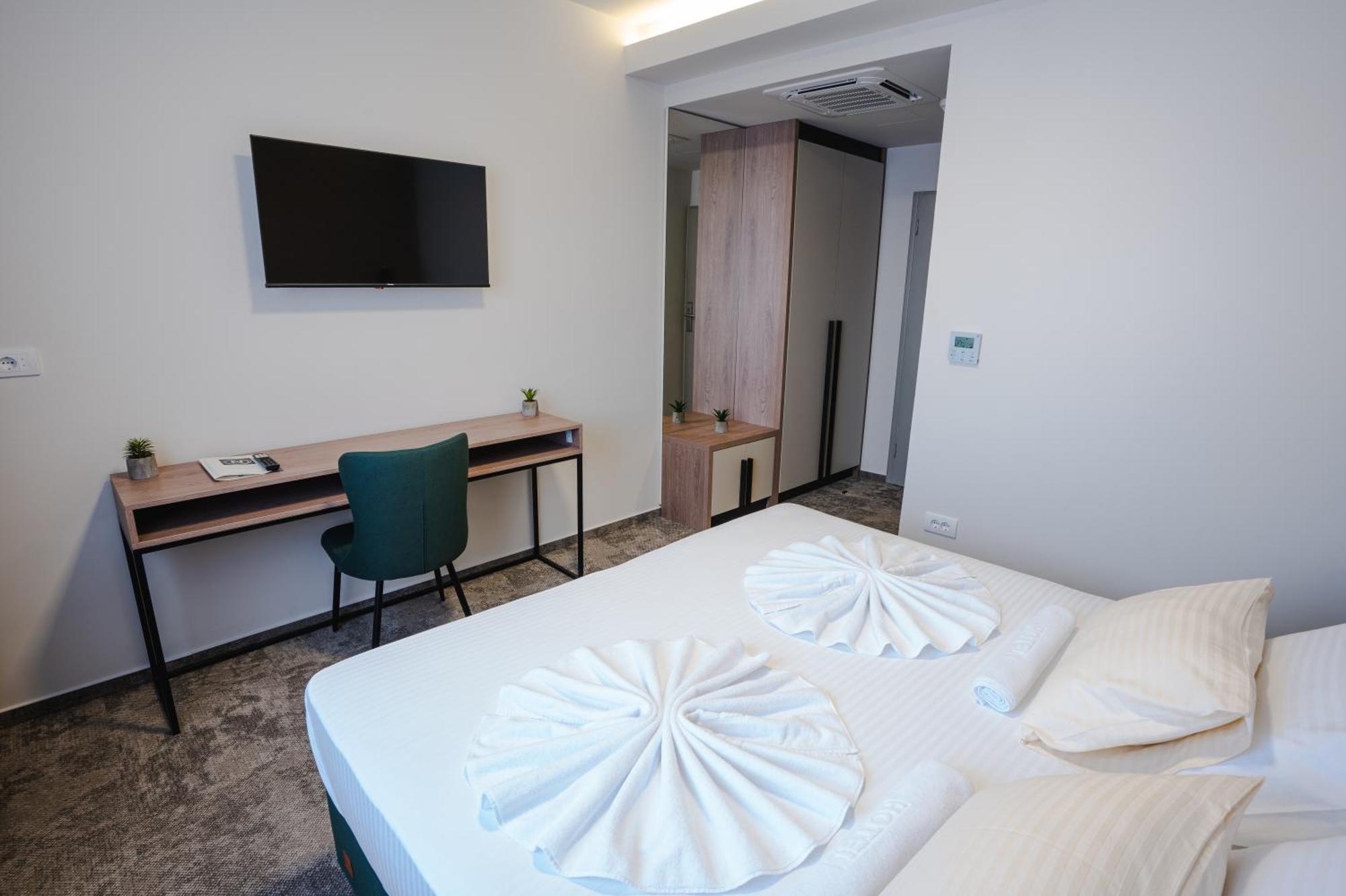 Hotel Nest Bijeljina Exterior foto